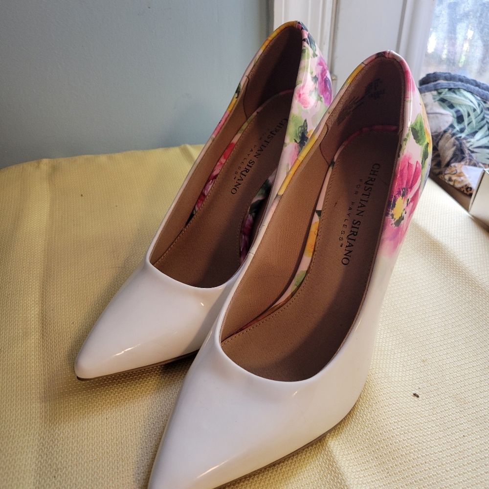 Women's Christian Siriano White Floral Heels Size 7W - Picture 4 of 9